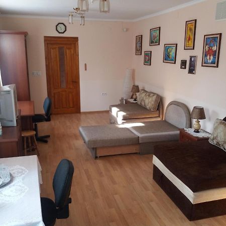 "Arttrakt" Hotell Lviv Eksteriør bilde
