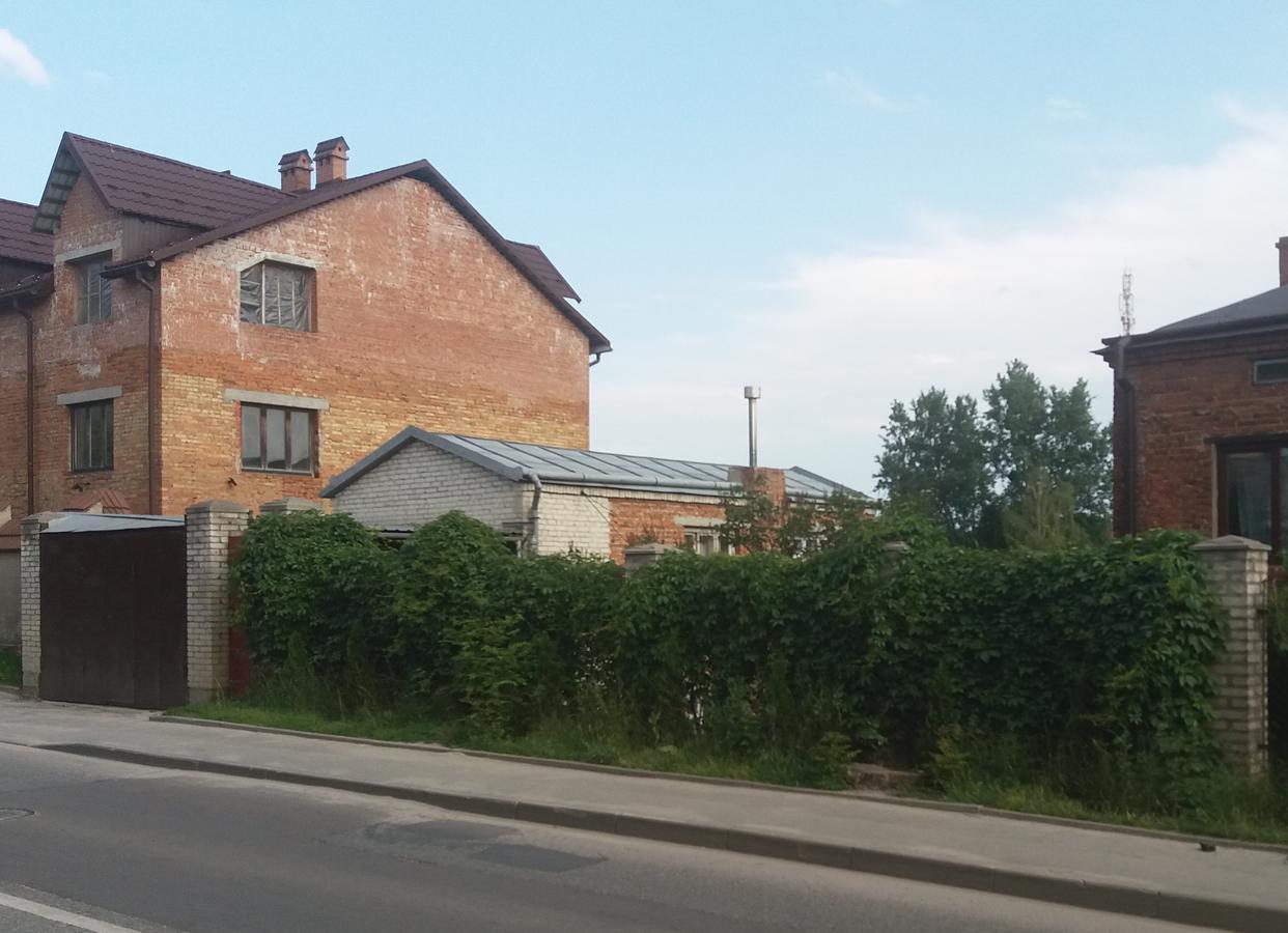 "Arttrakt" Hotell Lviv Eksteriør bilde